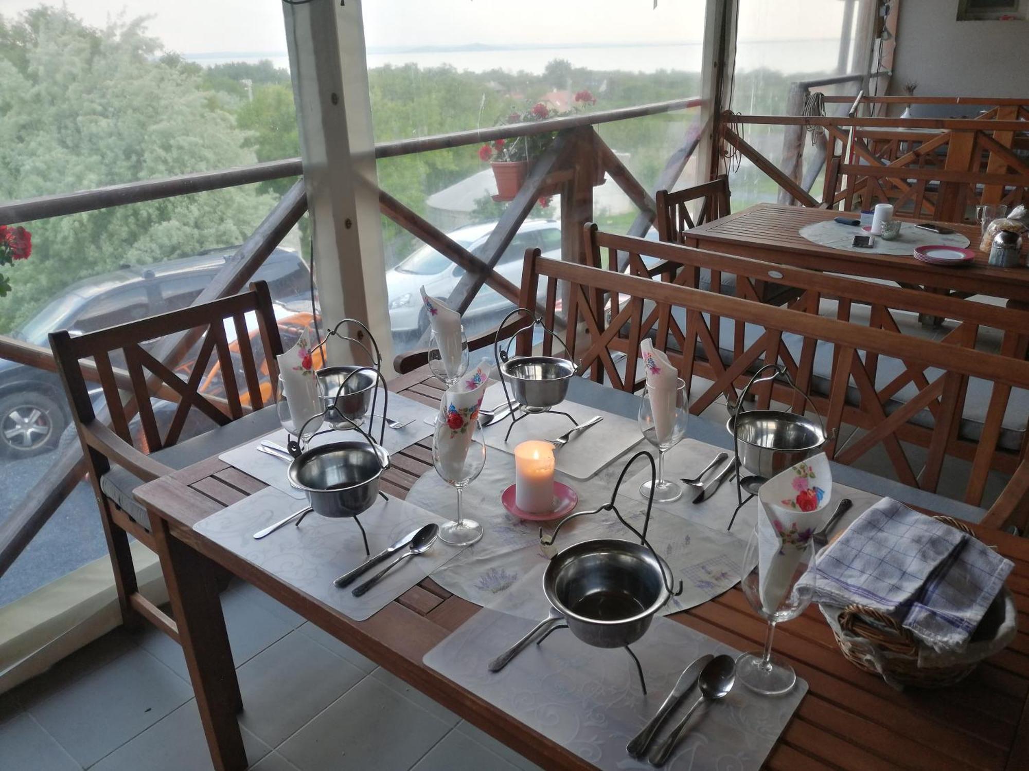 Jurta Hotel Balatongyoeroek 外观 照片